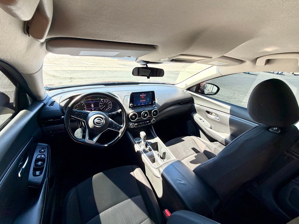 Photo 26 of this NISSAN SENTRA