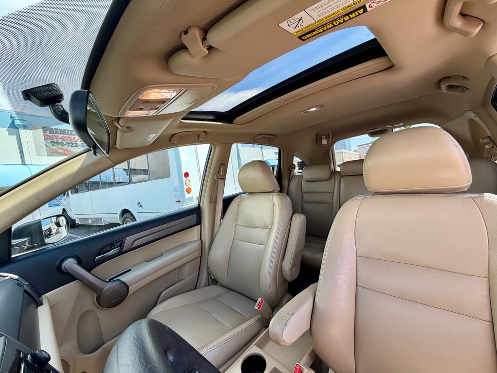 Photo 48 of this HONDA CR-V