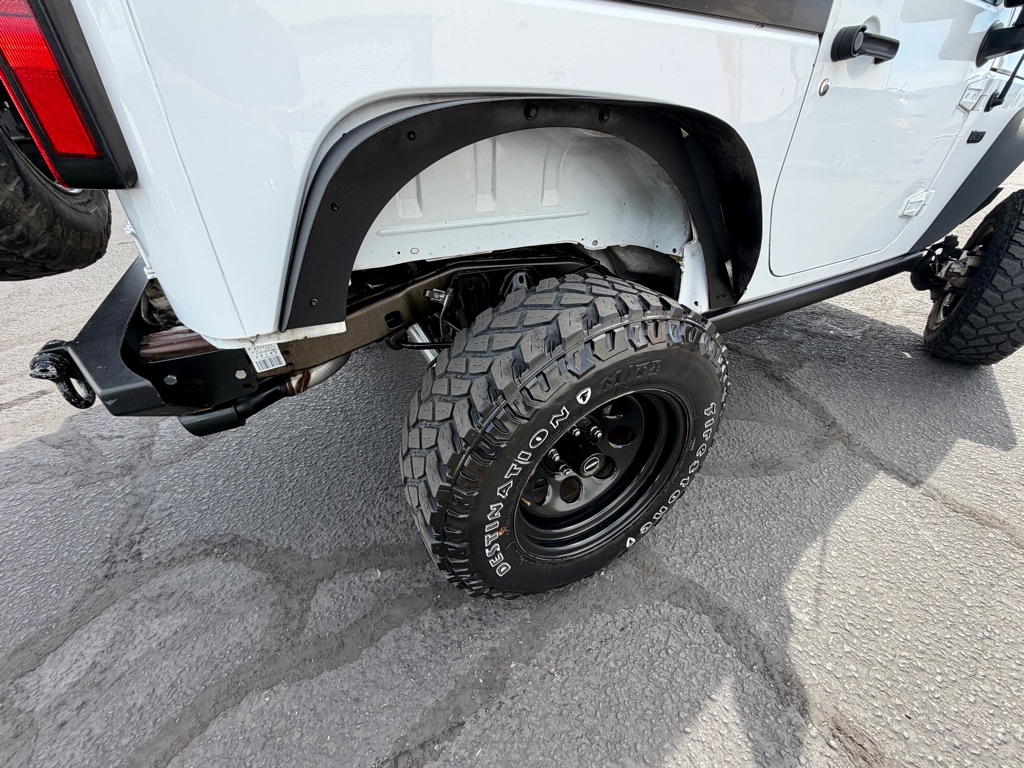 Photo 23 of this JEEP WRANGLER