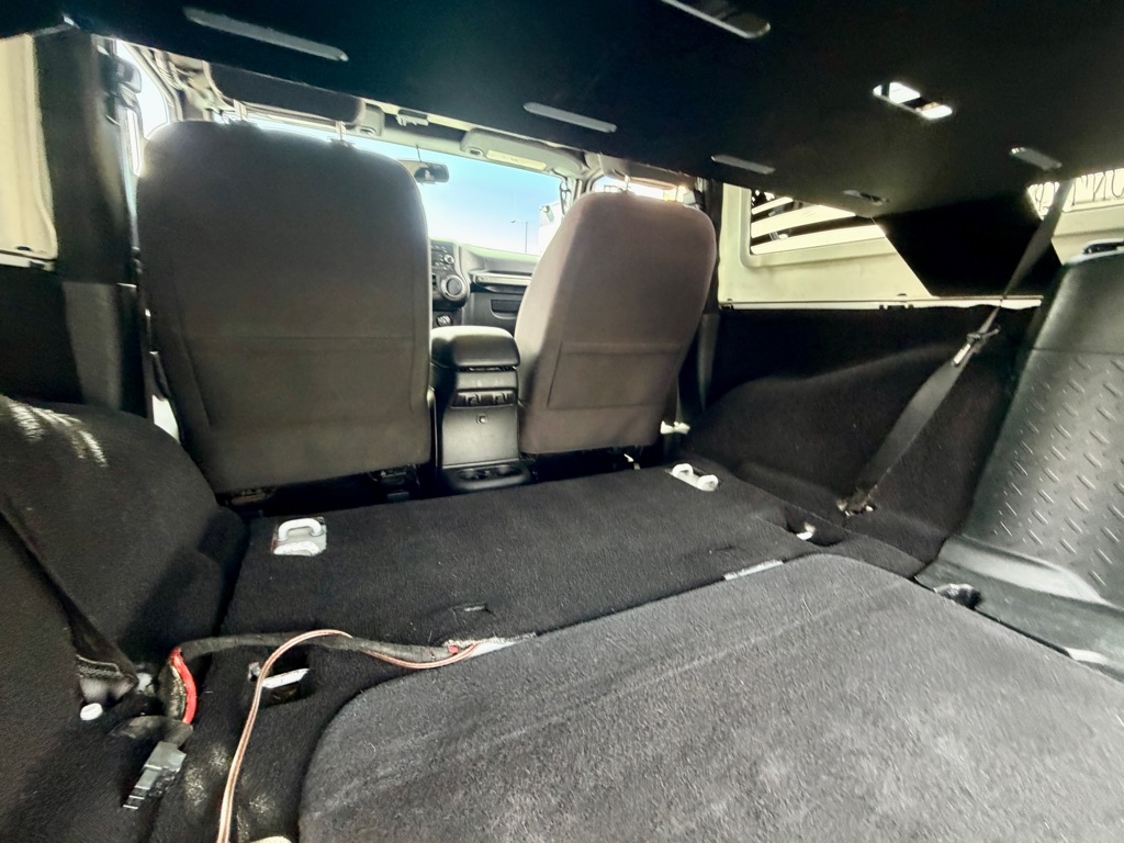 Photo 22 of this JEEP WRANGLER