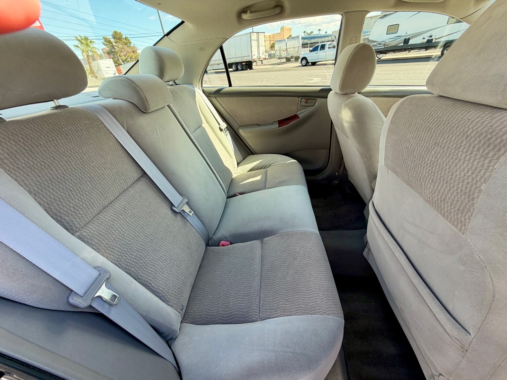 Photo 21 of this TOYOTA COROLLA