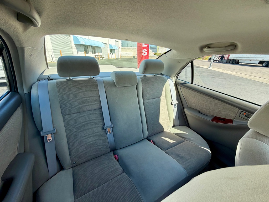 Photo 28 of this TOYOTA COROLLA