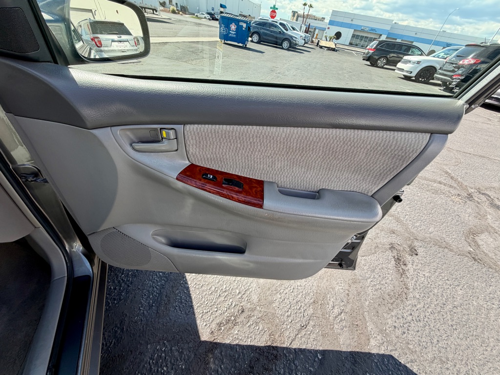 Photo 26 of this TOYOTA COROLLA