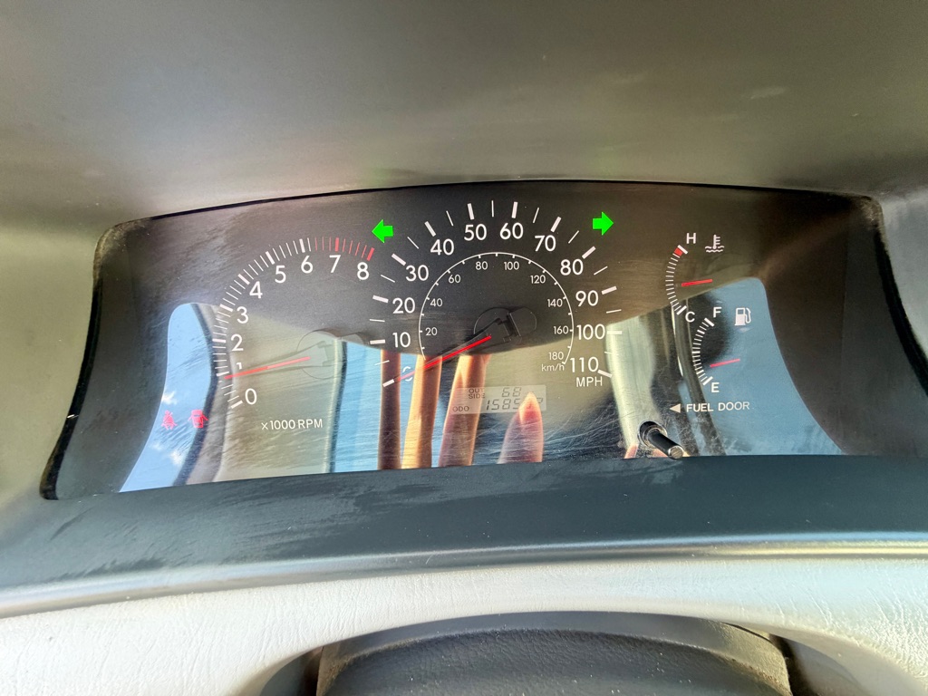 Photo 33 of this TOYOTA COROLLA
