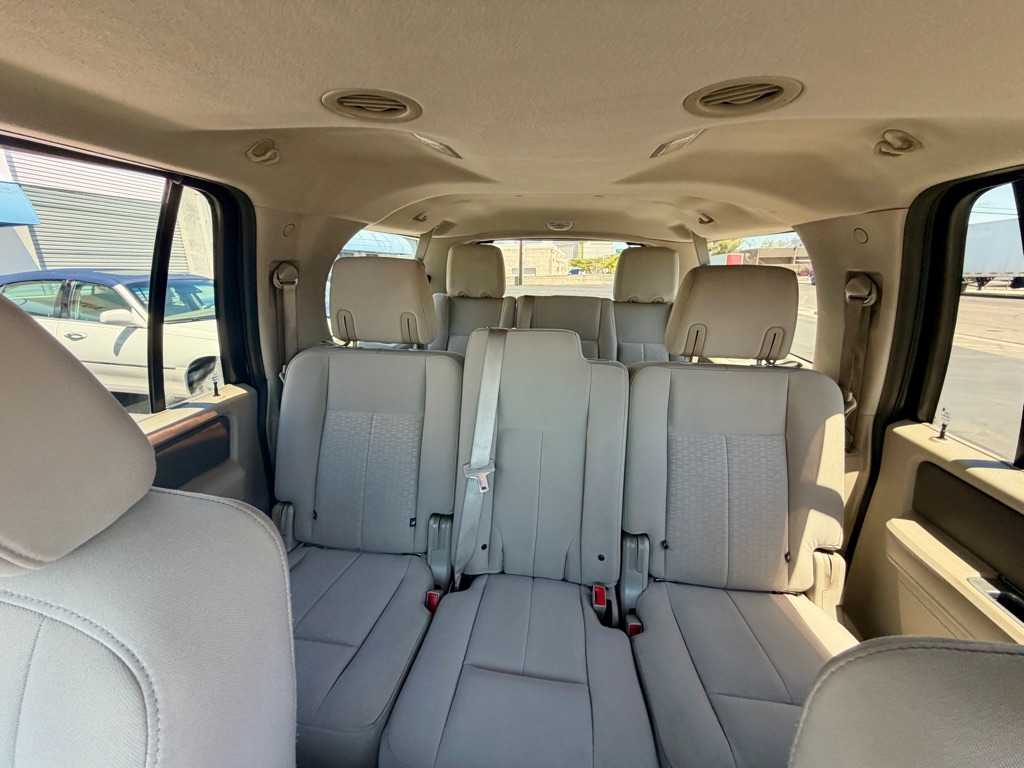 Photo 36 of this FORD EXPEDITION EL