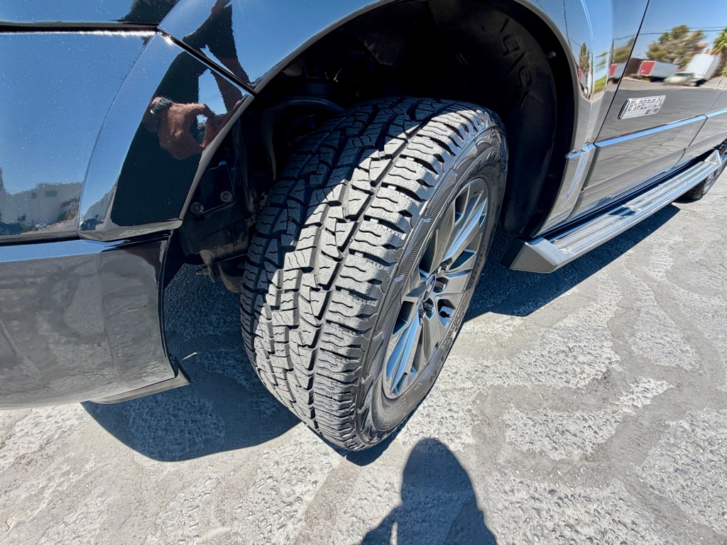 Photo 39 of this FORD EXPEDITION EL
