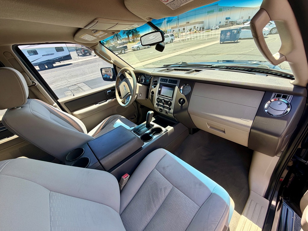 Photo 27 of this FORD EXPEDITION EL