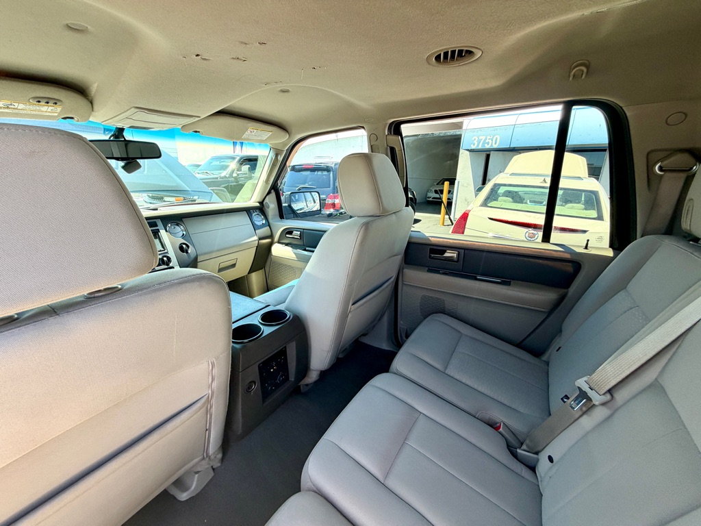 Photo 40 of this FORD EXPEDITION EL