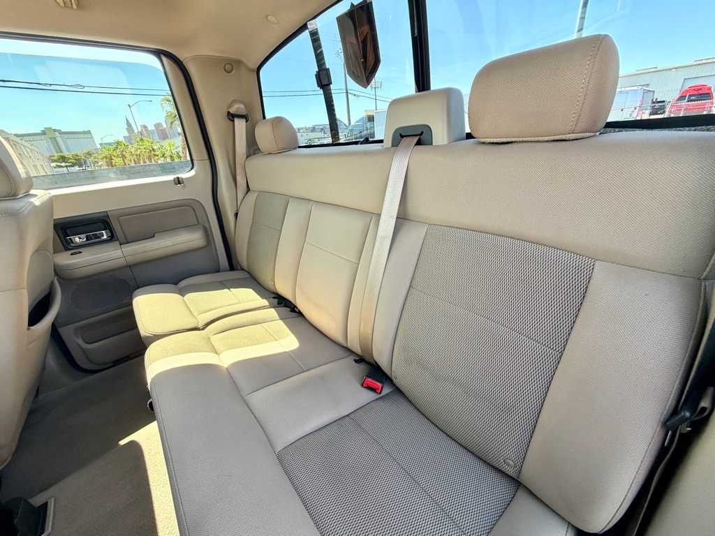 Photo 21 of this FORD F-150