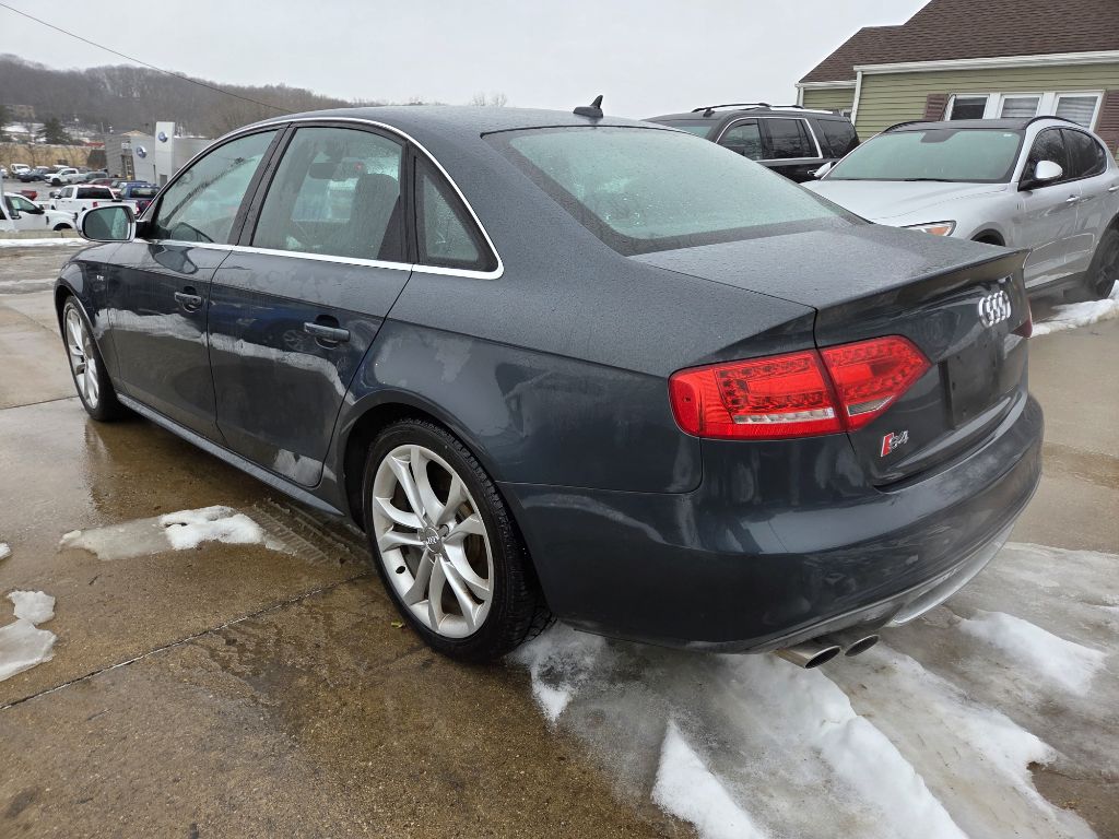 Photo 7 of this AUDI S4