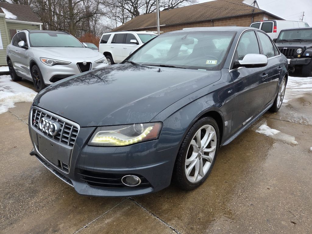 Photo 5 of this AUDI S4