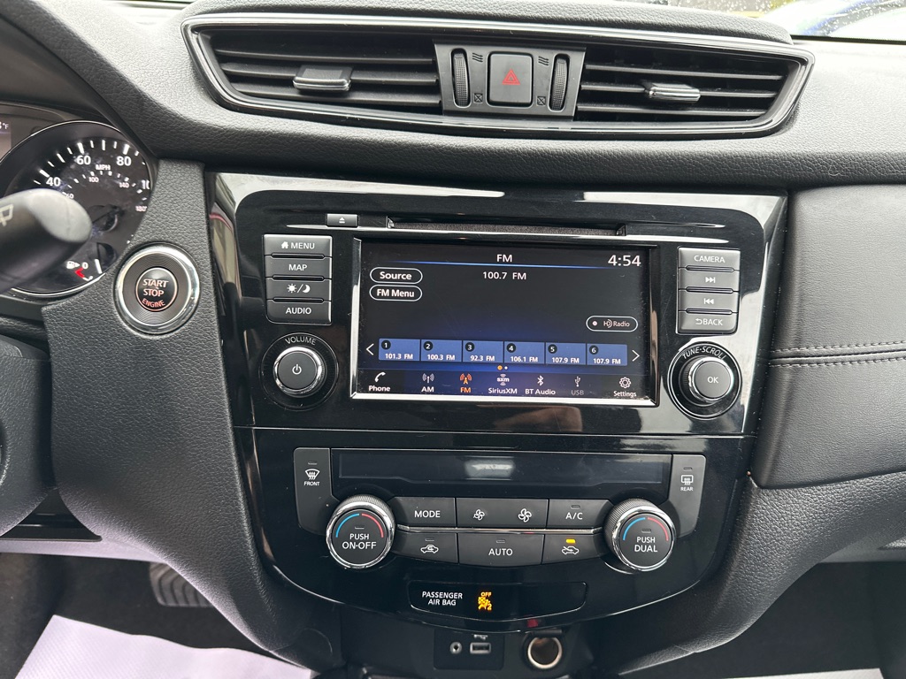Photo 23 of this NISSAN ROGUE