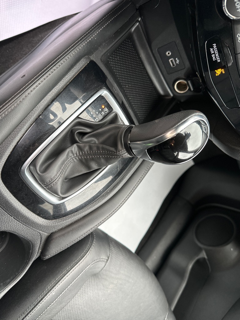 Photo 26 of this NISSAN ROGUE
