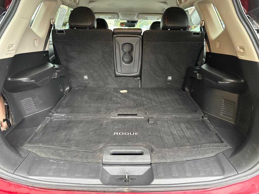 Photo 8 of this NISSAN ROGUE