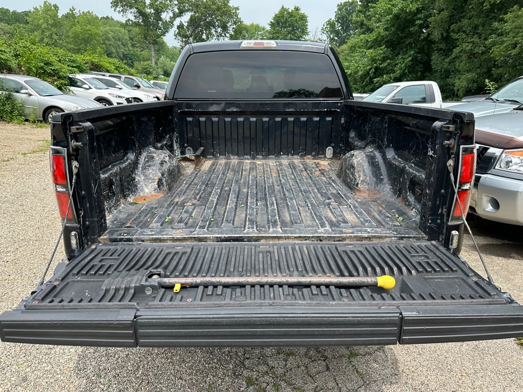 Photo 23 of this FORD F150 XL