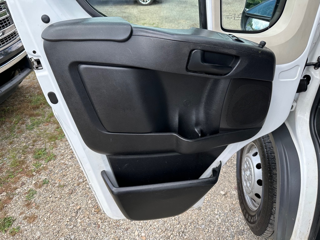 Photo 18 of this RAM PROMASTER 1500