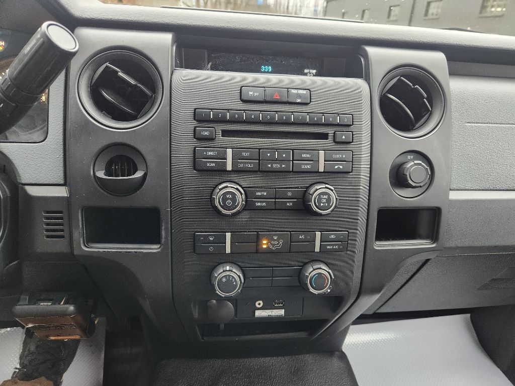 Photo 12 of this FORD F150