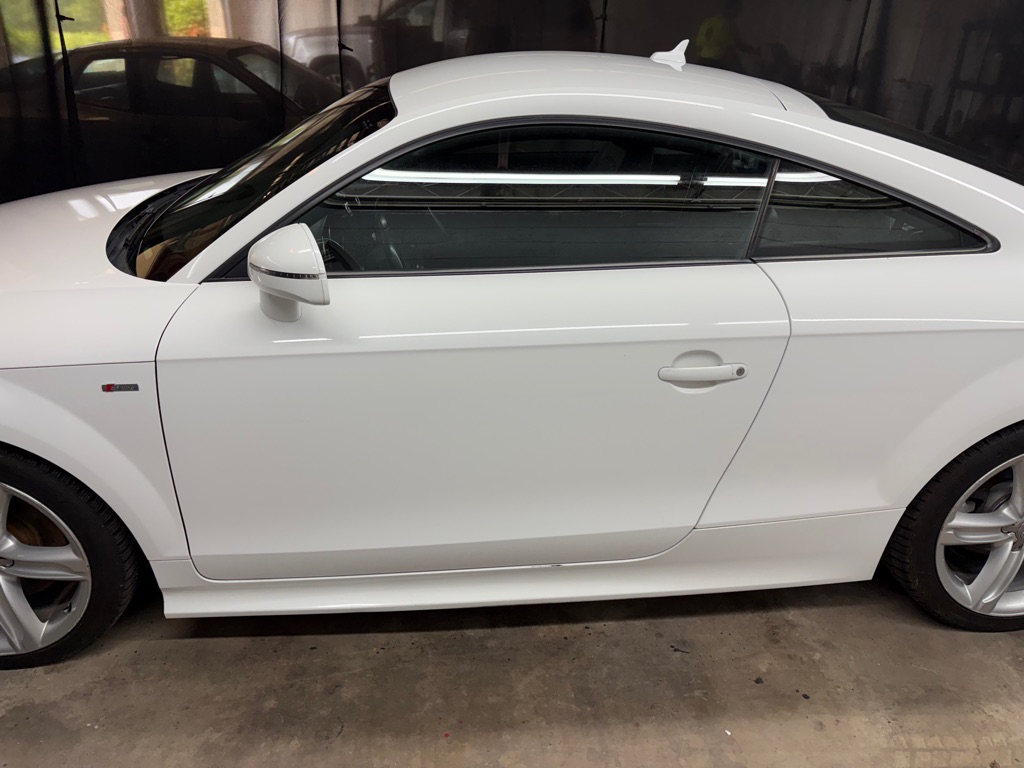 Photo 4 of this AUDI TT