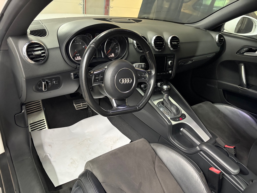 Photo 17 of this AUDI TT