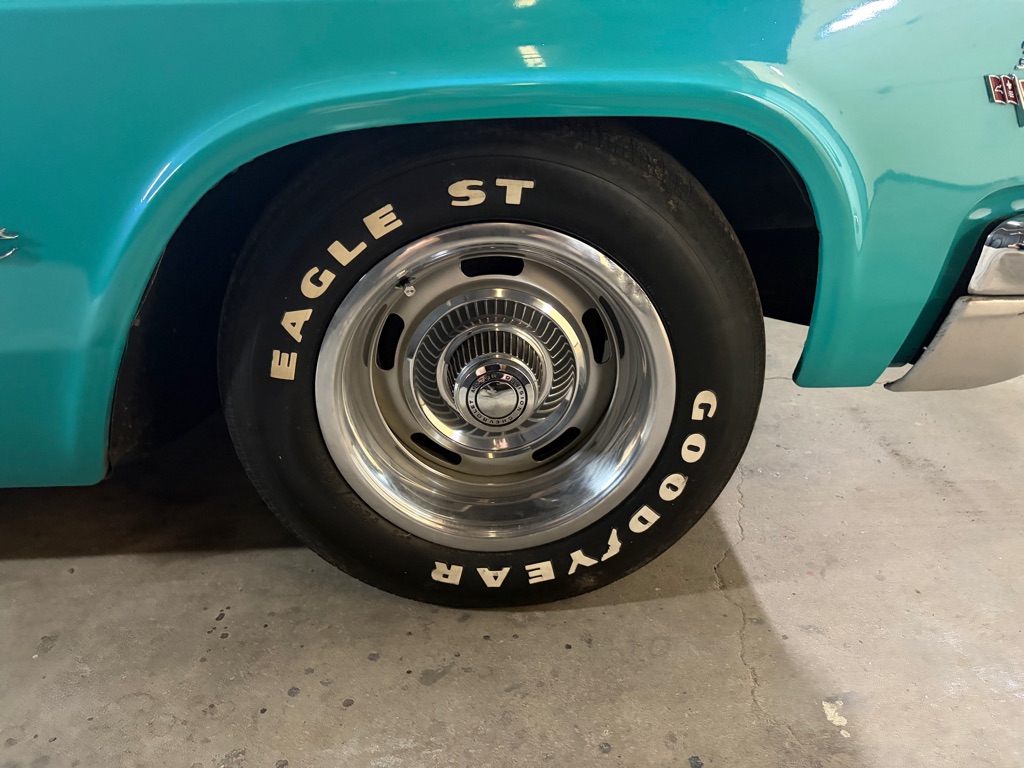 Photo 17 of this CHEVROLET IMPALA
