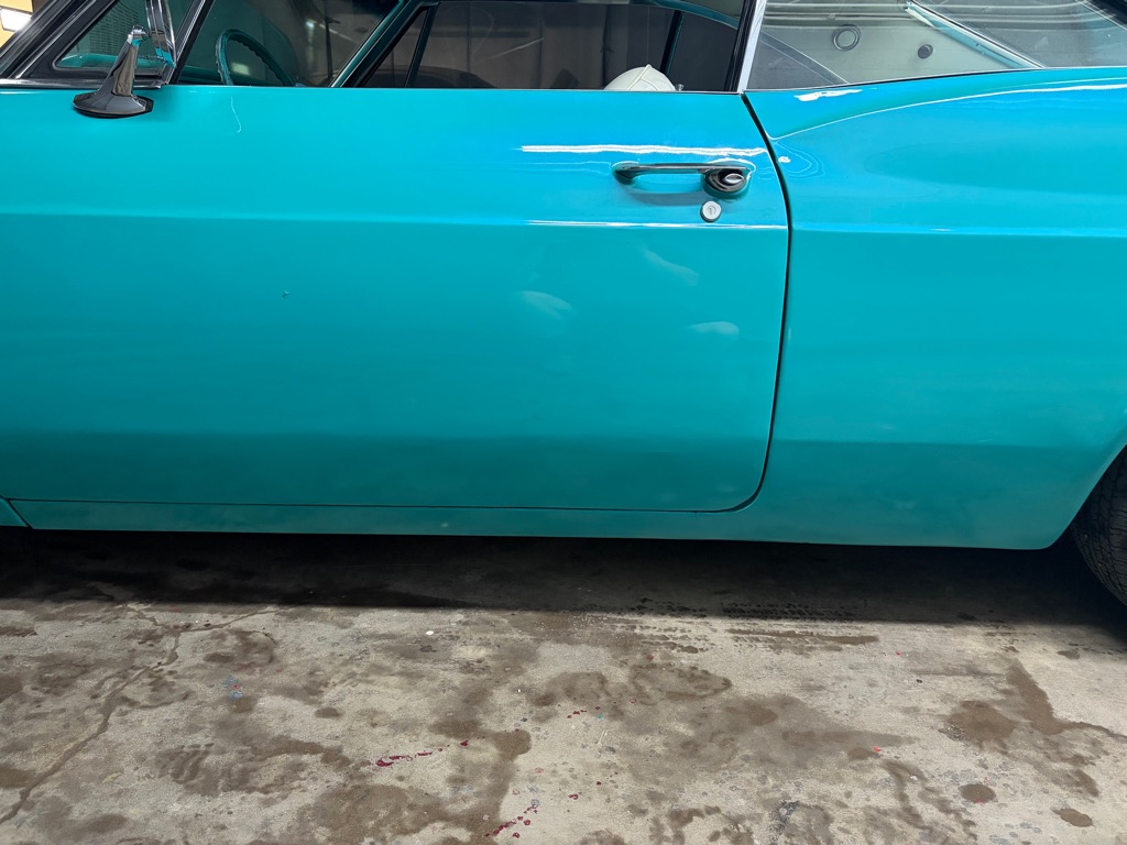 Photo 6 of this CHEVROLET IMPALA