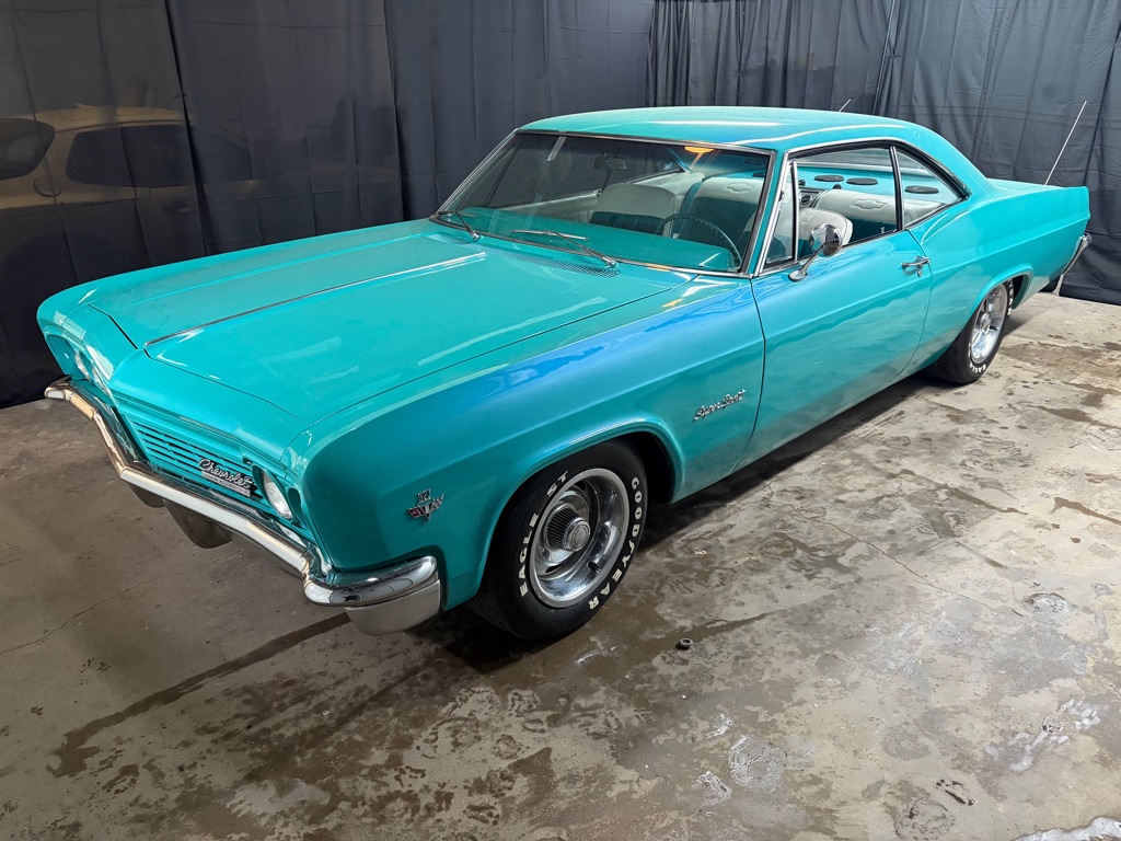 1966 CHEVROLET IMPALA