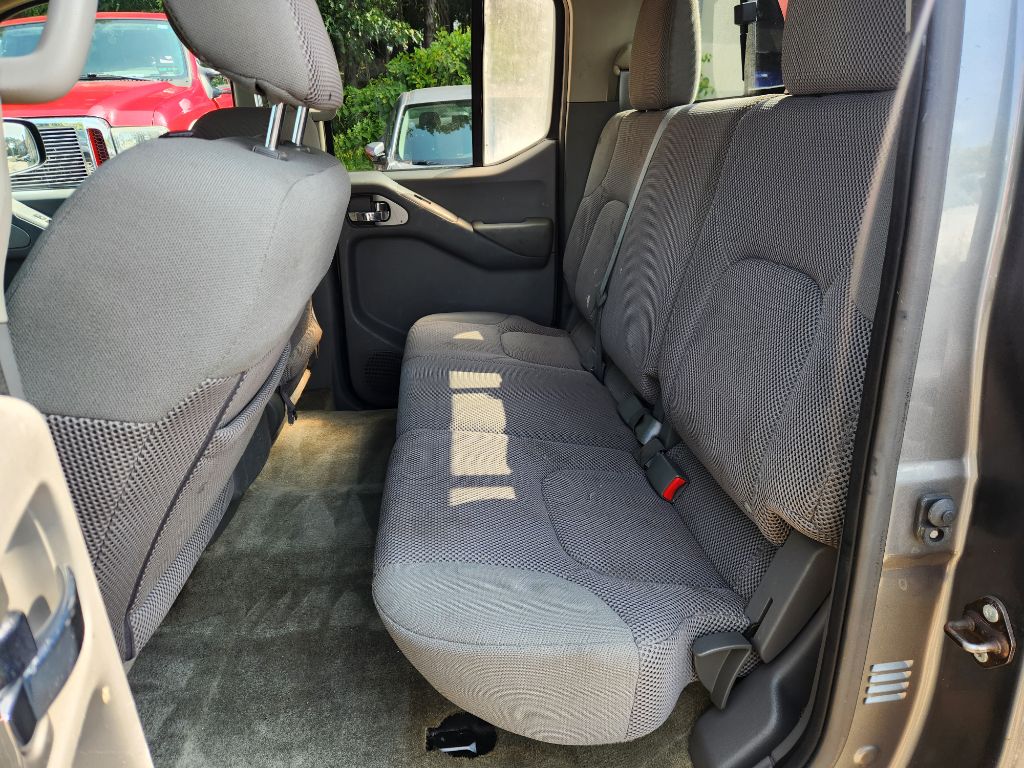 Photo 9 of this NISSAN FRONTIER