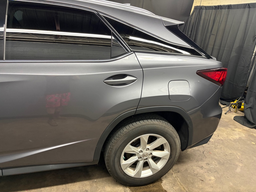 Photo 5 of this LEXUS RX