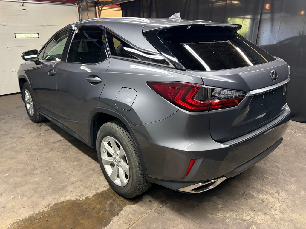 Photo 7 of this LEXUS RX