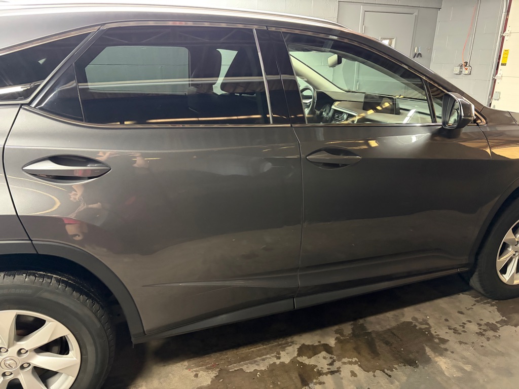 Photo 11 of this LEXUS RX