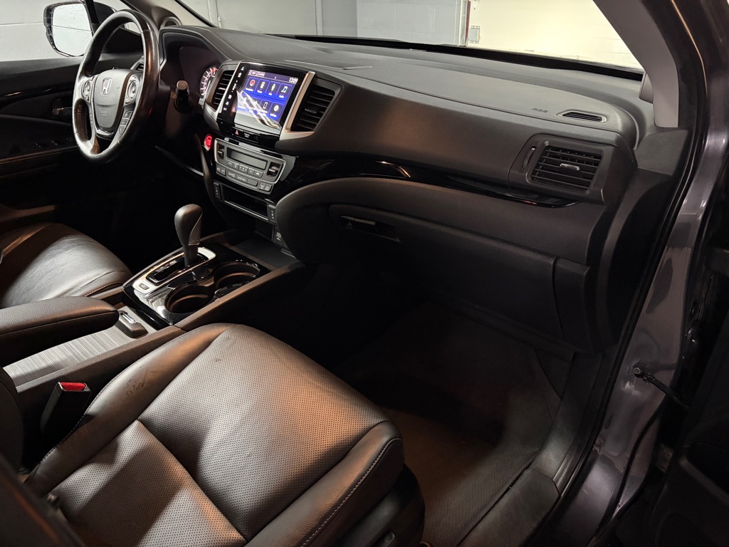 Photo 28 of this HONDA RIDGELINE