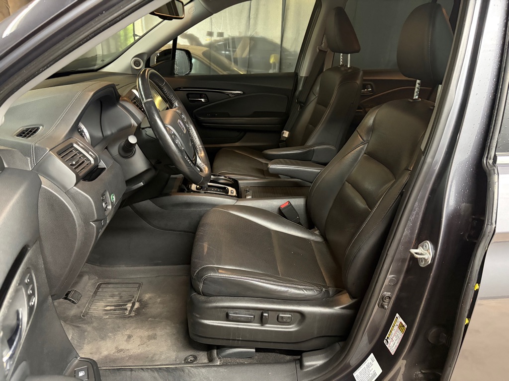 Photo 14 of this HONDA RIDGELINE