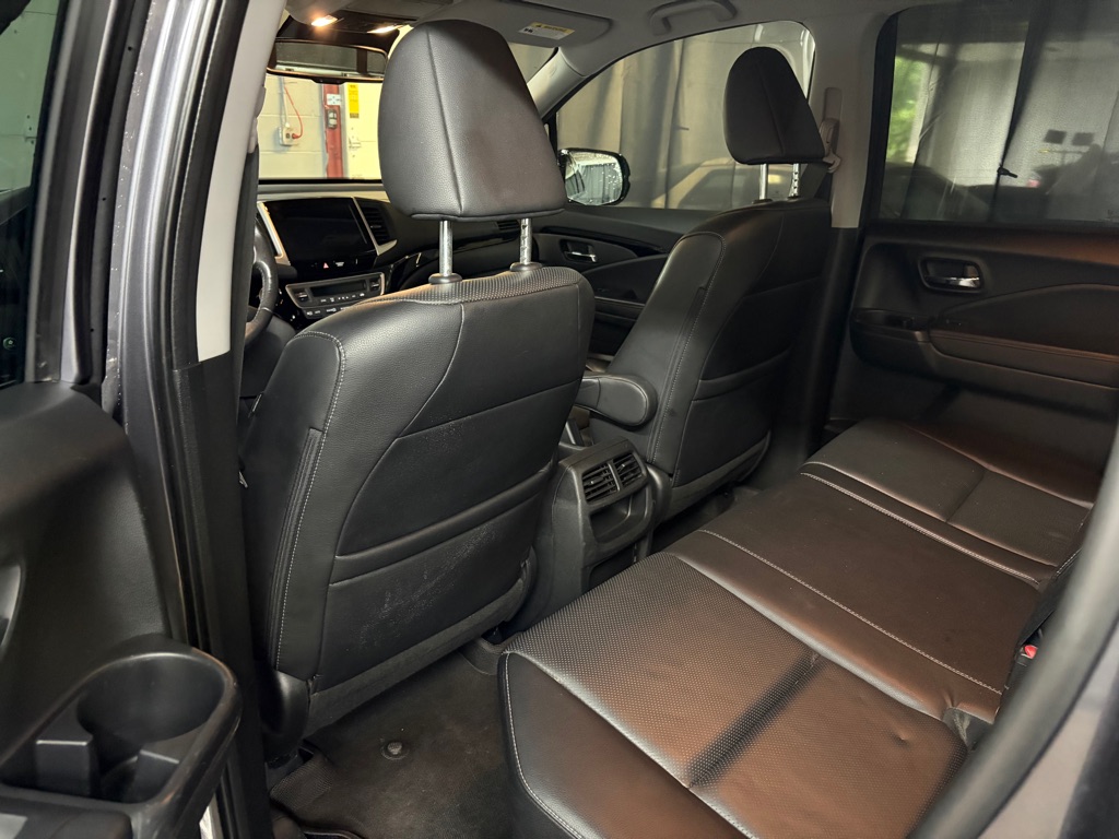 Photo 16 of this HONDA RIDGELINE