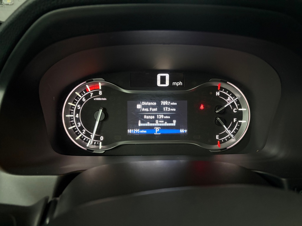 Photo 18 of this HONDA RIDGELINE