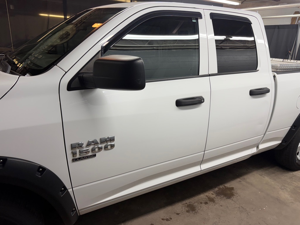 Photo 4 of this RAM 1500 CLASSIC