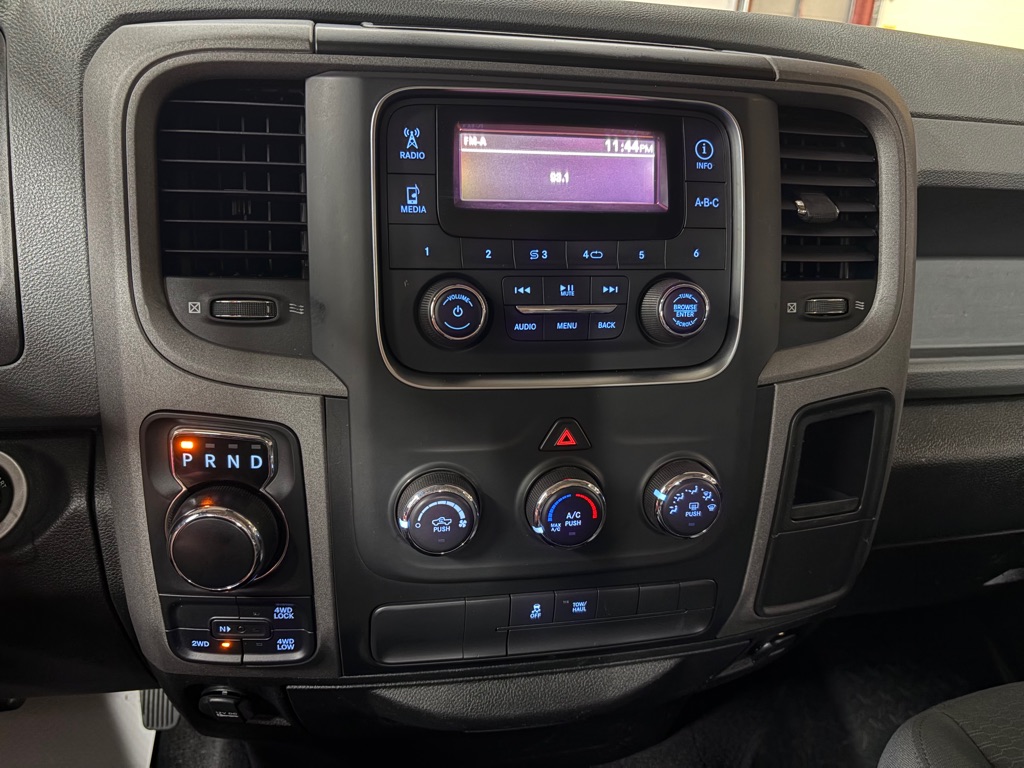Photo 22 of this RAM 1500 CLASSIC