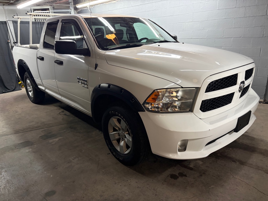Photo 14 of this RAM 1500 CLASSIC