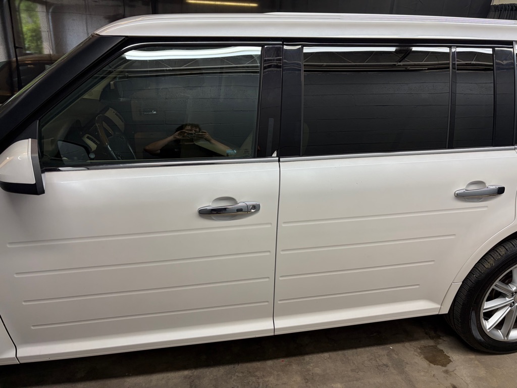 Photo 4 of this FORD FLEX