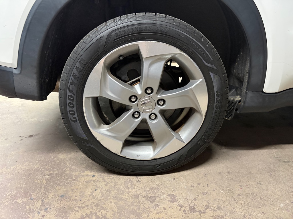 Photo 10 of this HONDA HR-V
