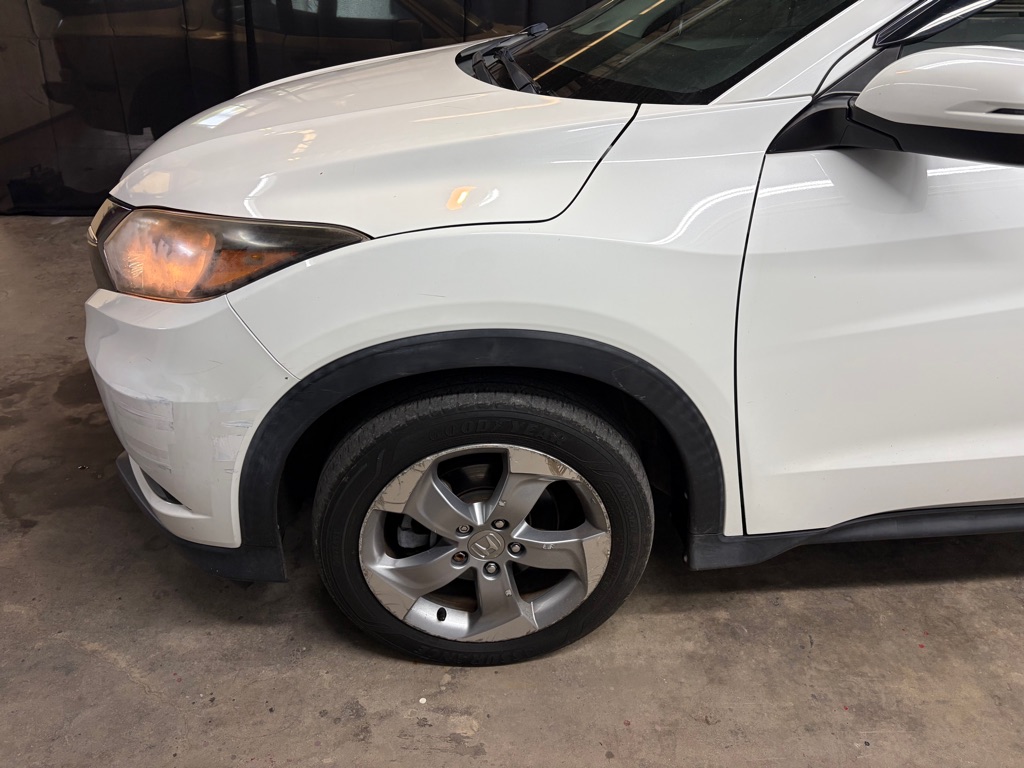 Photo 2 of this HONDA HR-V