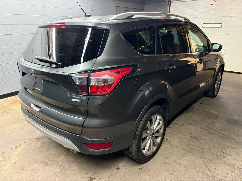 Photo 8 of this FORD ESCAPE