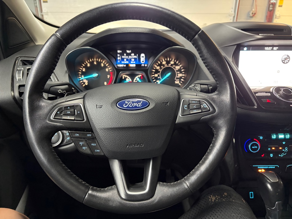 Photo 21 of this FORD ESCAPE