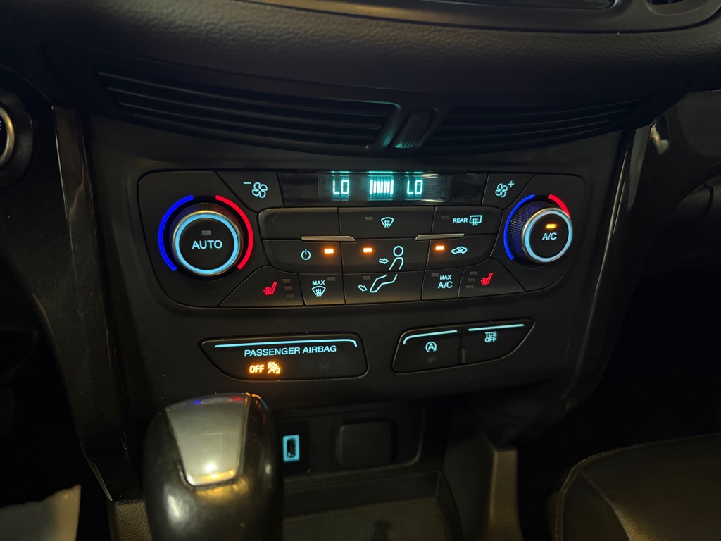 Photo 26 of this FORD ESCAPE