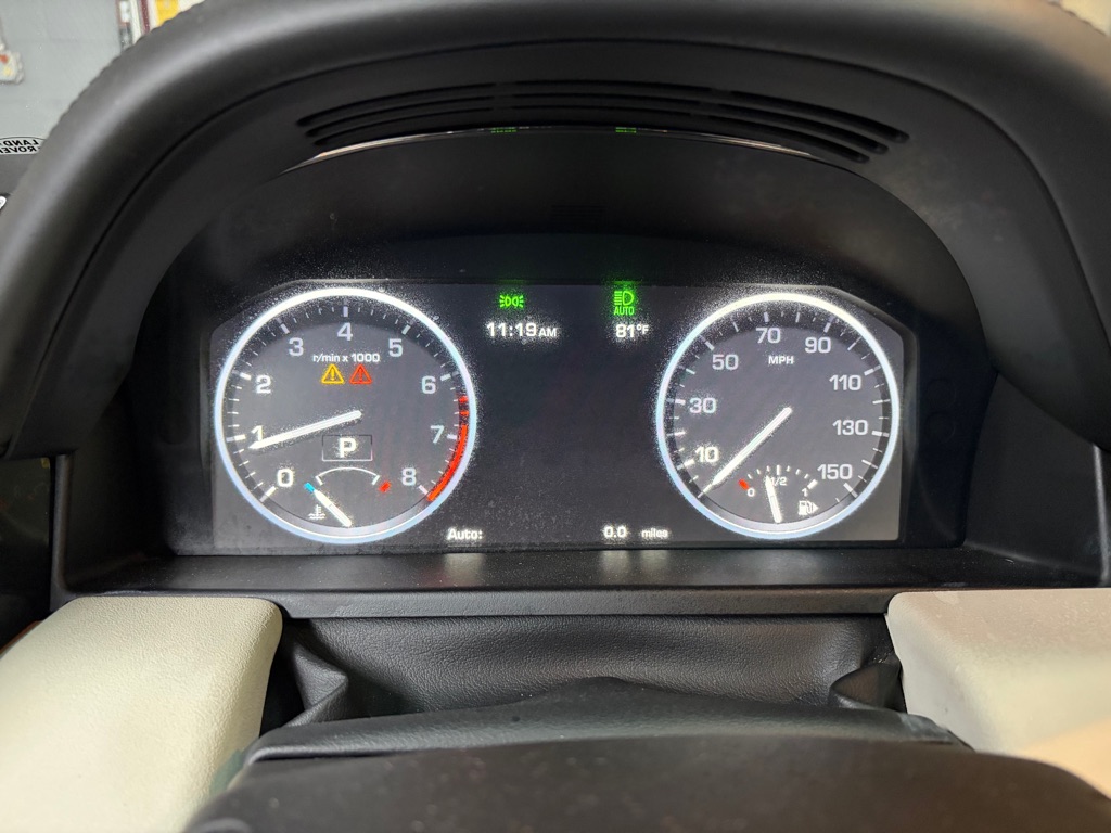 Photo 22 of this LAND ROVER RANGE ROVER