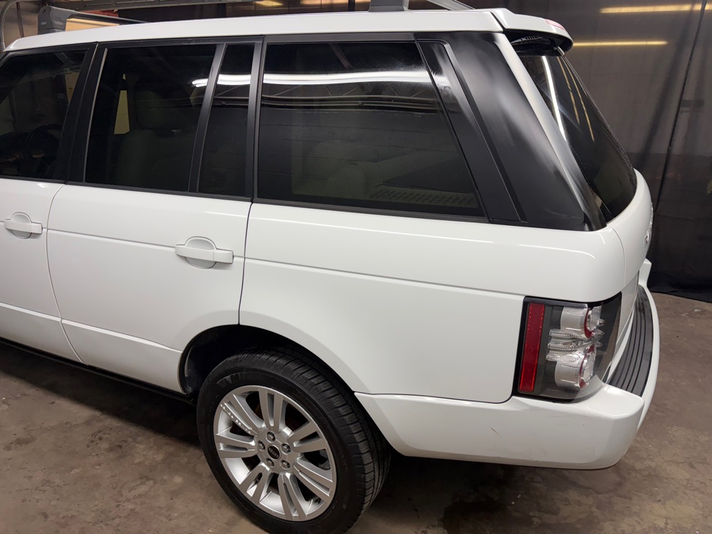 Photo 5 of this LAND ROVER RANGE ROVER