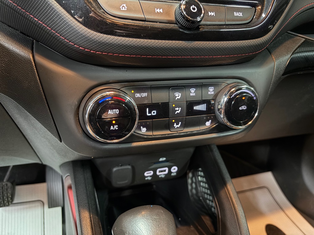 Photo 25 of this CHEVROLET TRAILBLAZER