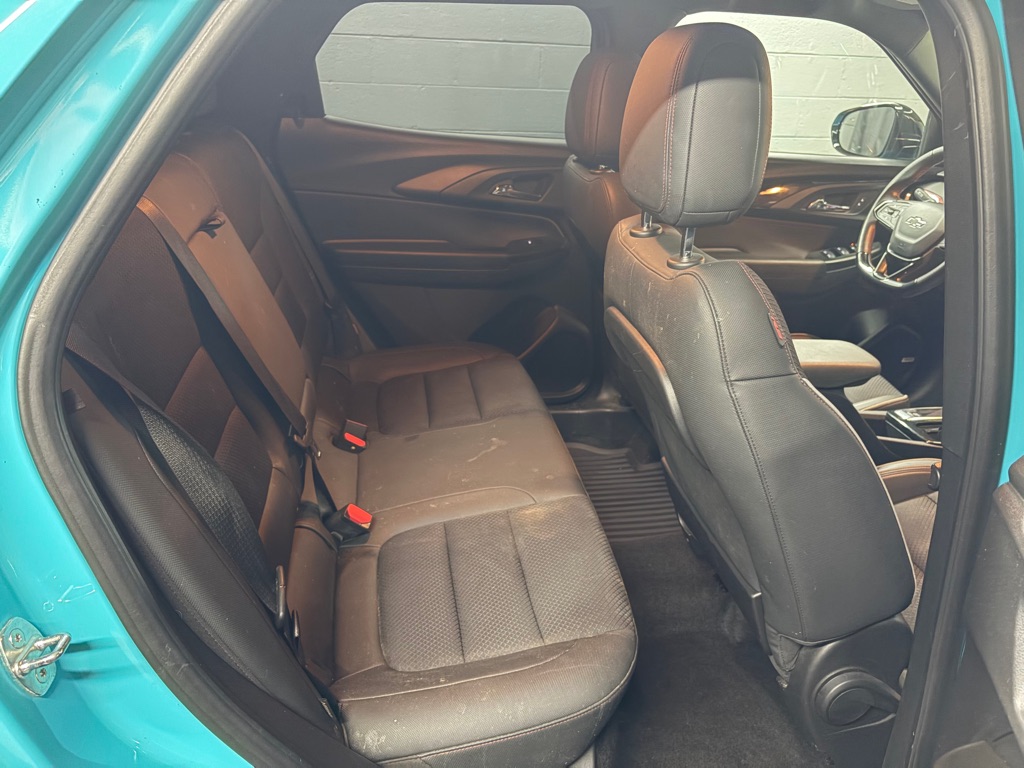 Photo 30 of this CHEVROLET TRAILBLAZER