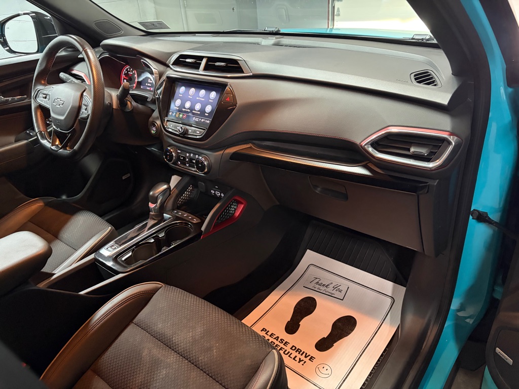 Photo 33 of this CHEVROLET TRAILBLAZER