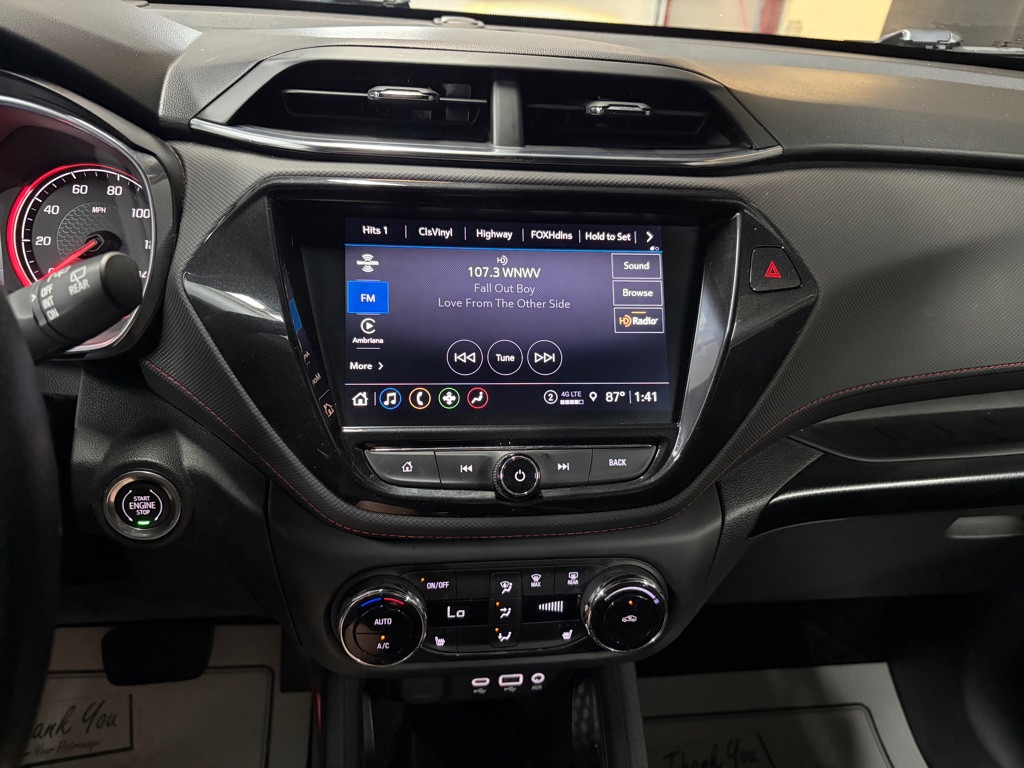 Photo 23 of this CHEVROLET TRAILBLAZER