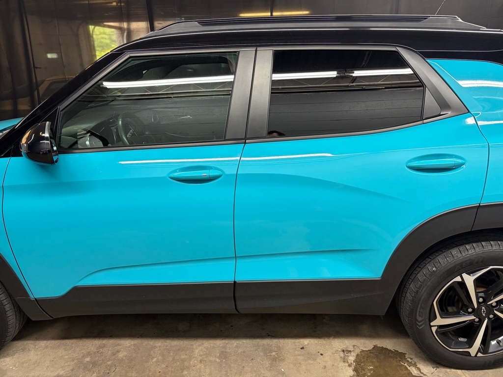 Photo 4 of this CHEVROLET TRAILBLAZER